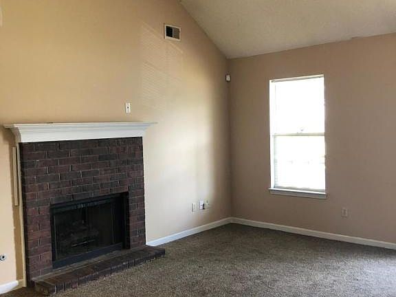 3rd image of 7021 Tudor Ln