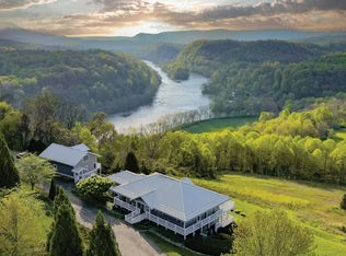 125 River Ridge Dr #135, Pearisburg, VA 24134
