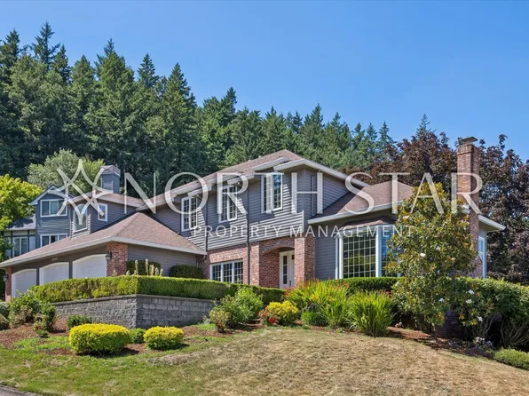 2055 Ridge Pointe Dr, Lake Oswego, OR 97034
