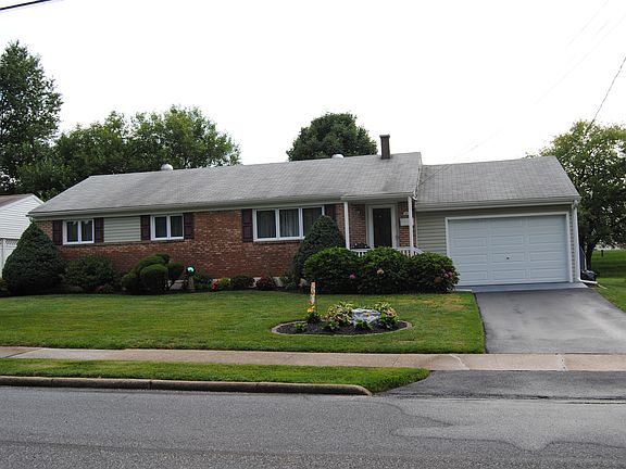 Front of House Summer