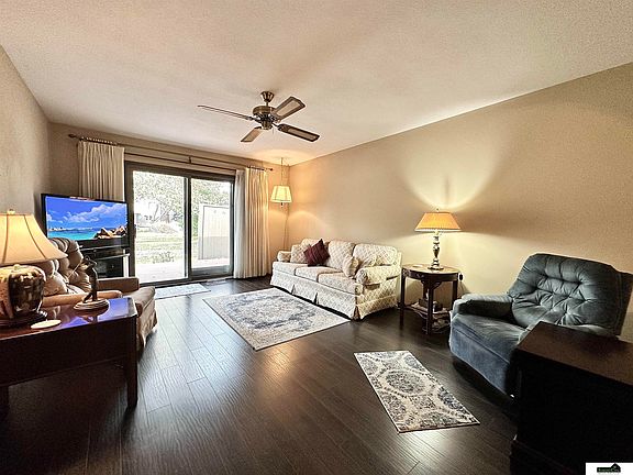 4th image of 1941 Devonshire Dr #4