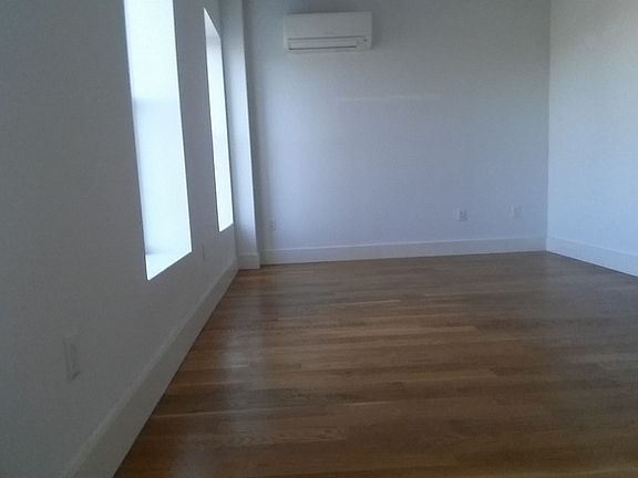 5th image of 130 Lefferts Pl APT 5C