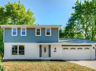 5200 Valdez Dr, Des Moines, IA 50310