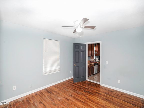 4th image of 336 N Gray Ave