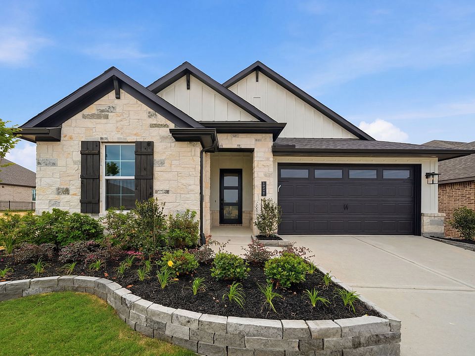 1st image of 10425 Painted Brush Ln