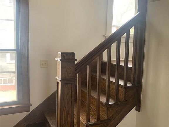 4th image of 3815 3rd Ave