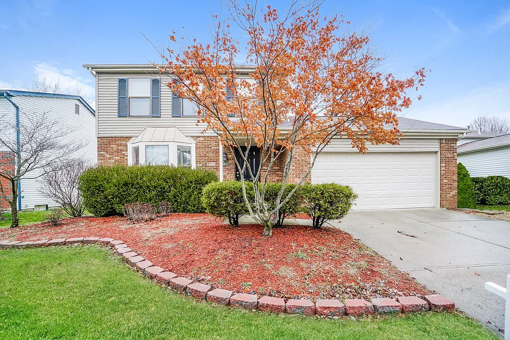 3 bed, 1.5 bath, 1728 sqft, $3,200 — Photo 1