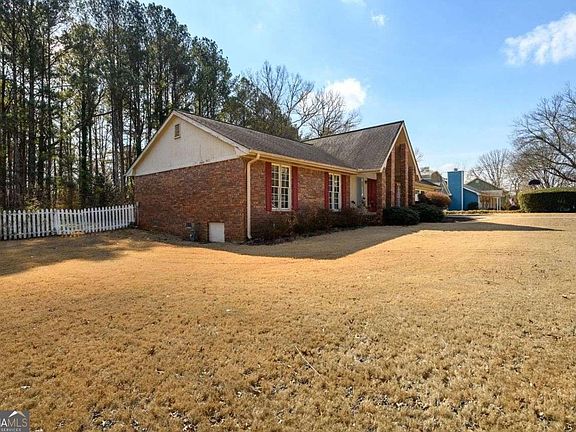 2nd image of 4304 Riverside Dr