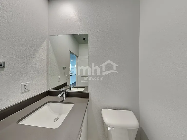23526 E 2nd Pl — Photo 6