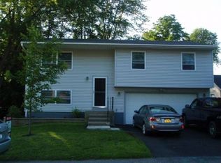 203 Dewitt Ave, Schenectady, NY 12304