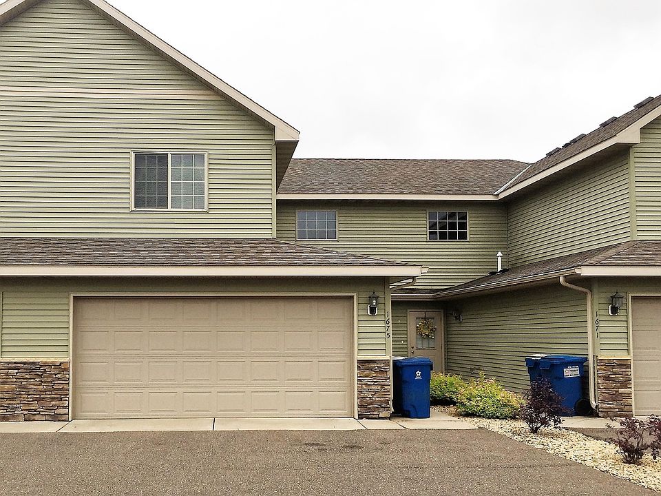 1st image of 1675 20th Ave NE