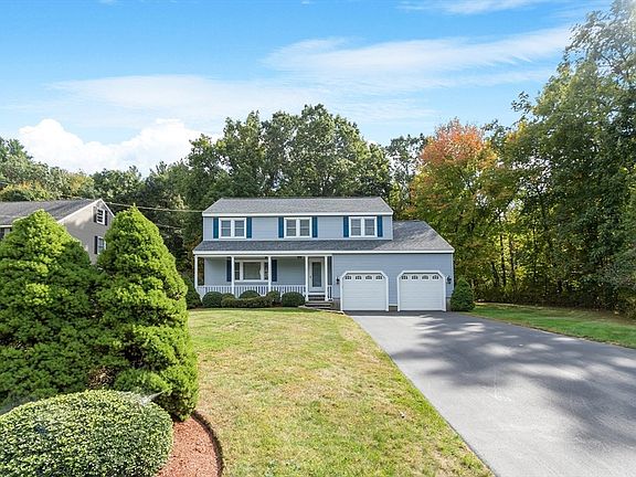 3rd image of 71 Windsor Dr