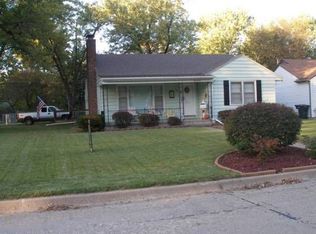 3134 SW Sena Dr, Topeka, KS 66604