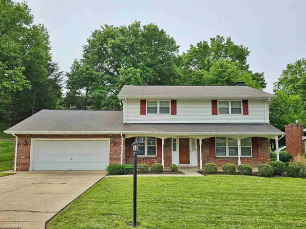 122 Valley Dr, Bridgeport, WV 26330