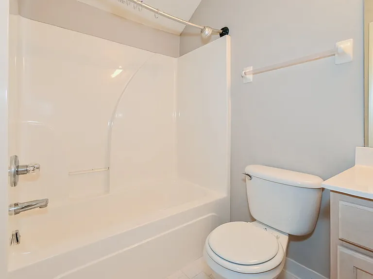 8730 Eagle View Dr — Photo 16