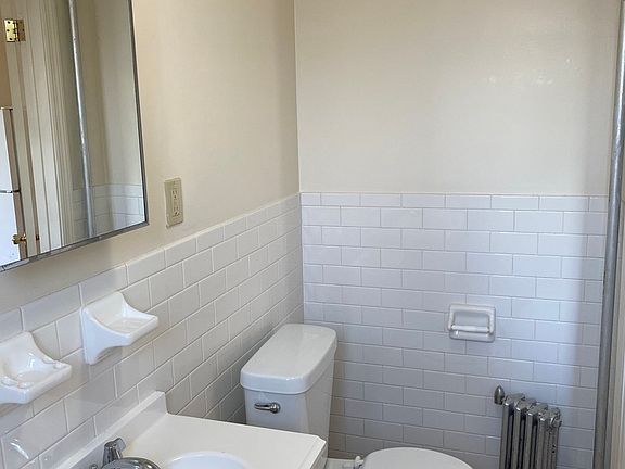5th image of 77-41 164th St #2B