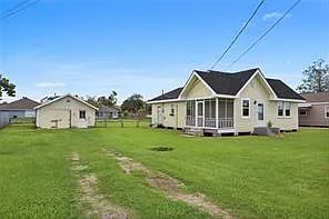 3 bed, 1.0 bath, 1176 sqft, $1,600 — Photo 3