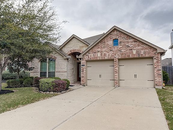 2nd image of 25618 Canyon Sands Ln