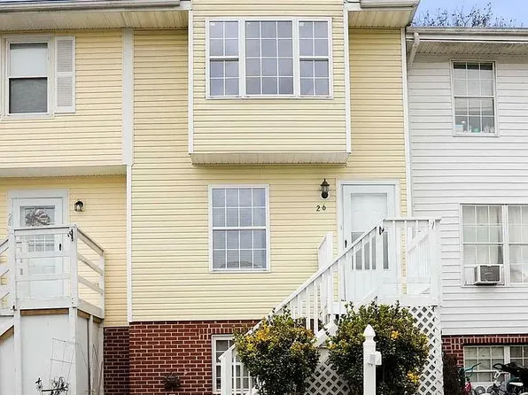 26 Talcon Ct #1, Charles Town, WV 25414