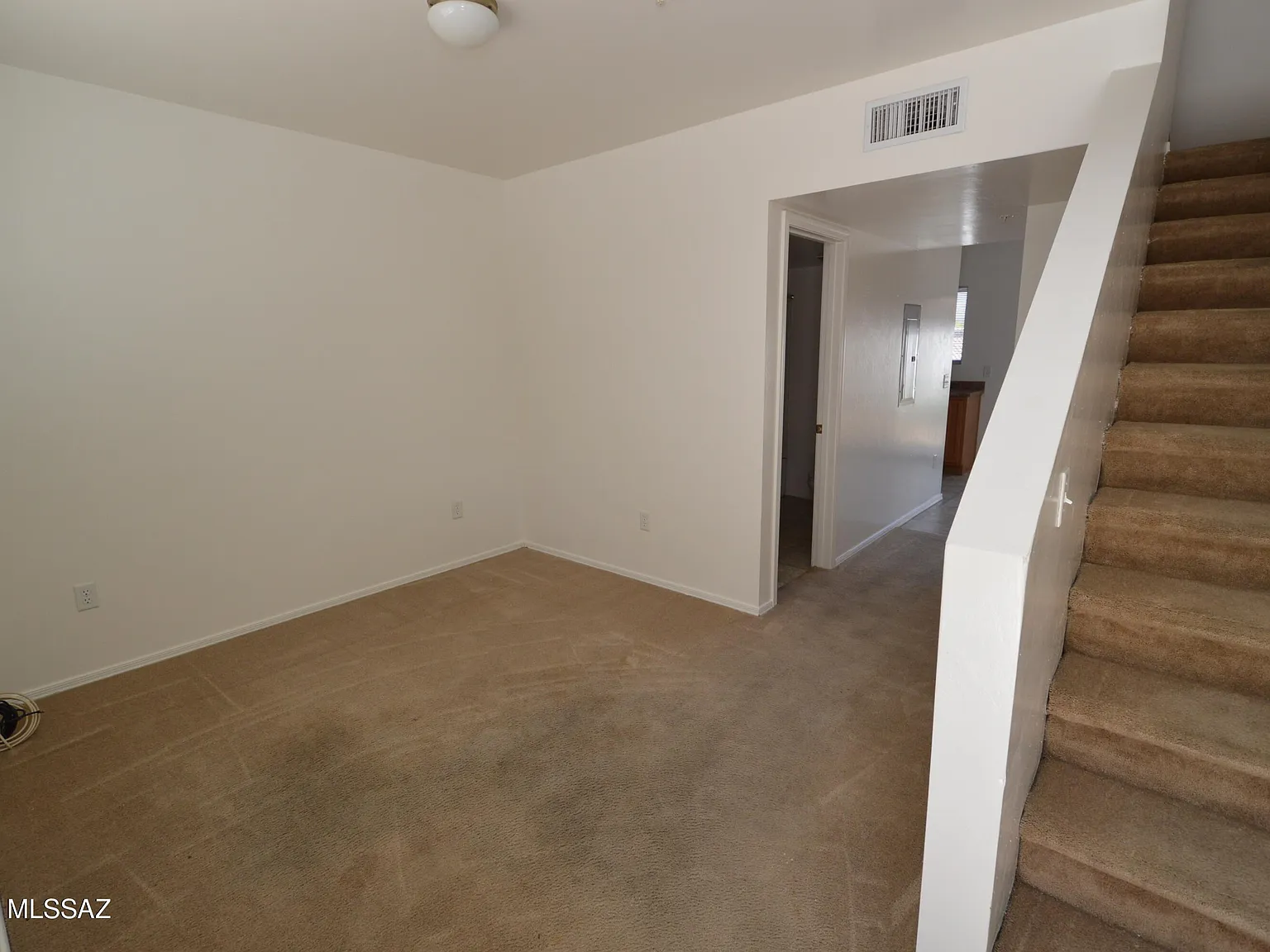 2 bed, 2.0 bath, 825 sqft, $995 — Photo 4