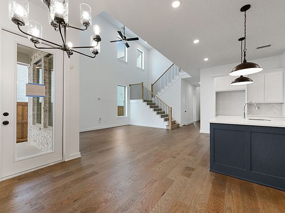 4th image of 15551 Verdin Mews