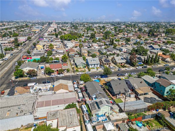 los-angeles-california-440808859 picture