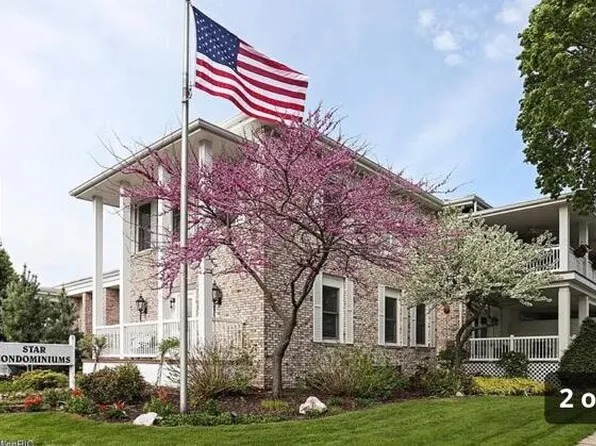 808 Main St #4, Saint Joseph, MI 49085