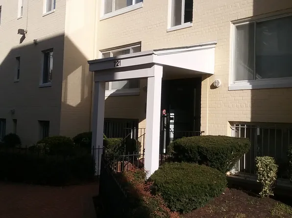 721 Brandywine St SE APT 203, Washington, DC 20032
