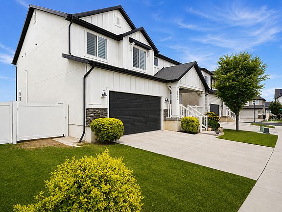 3rd image of 6694 W Wind Rose Dr