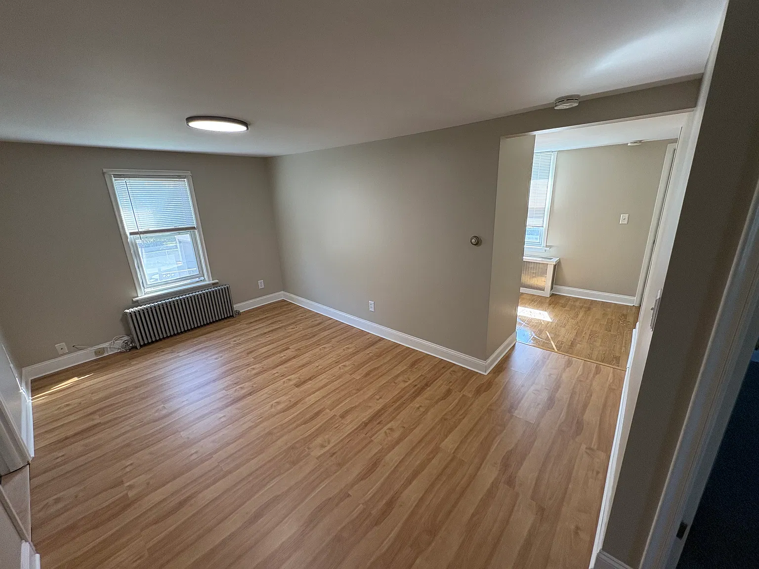 2 bed, $1,300 — Photo 4