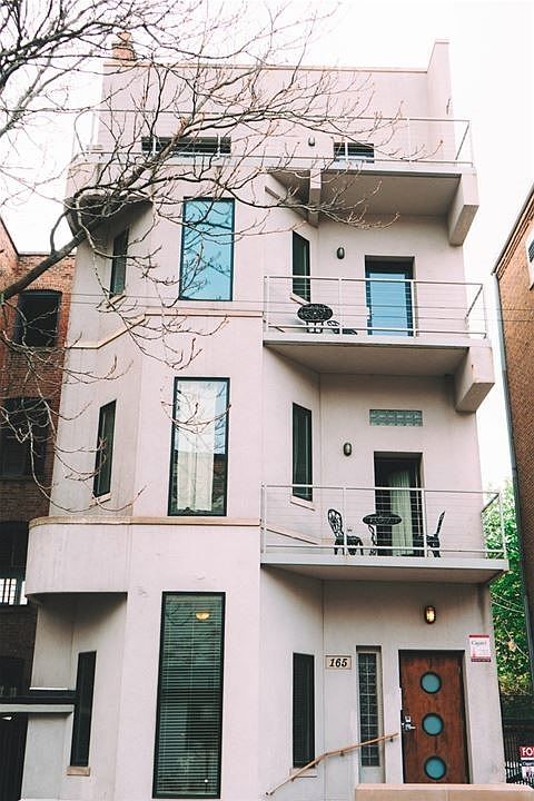 1st image of 165 W Schiller St #2A