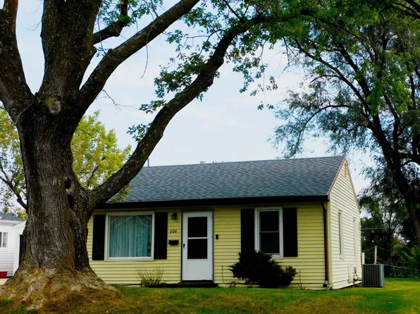 604 E 26th St S, Newton, IA 50208