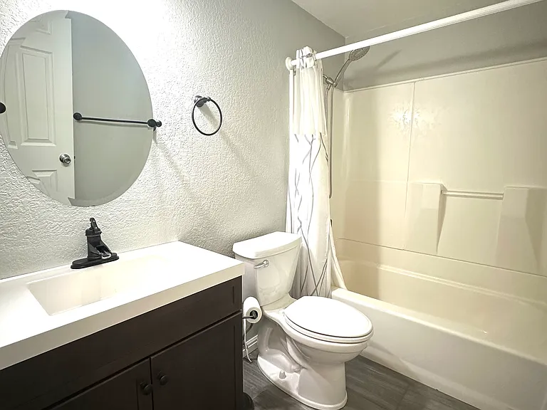 5801 Eden St — Photo 9