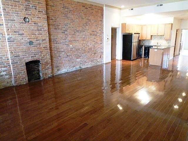 1st image of 346 S High St #201