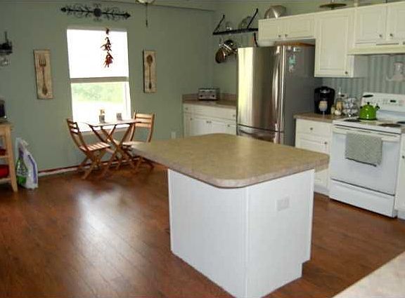 2nd image of 2041 Reserve Blvd