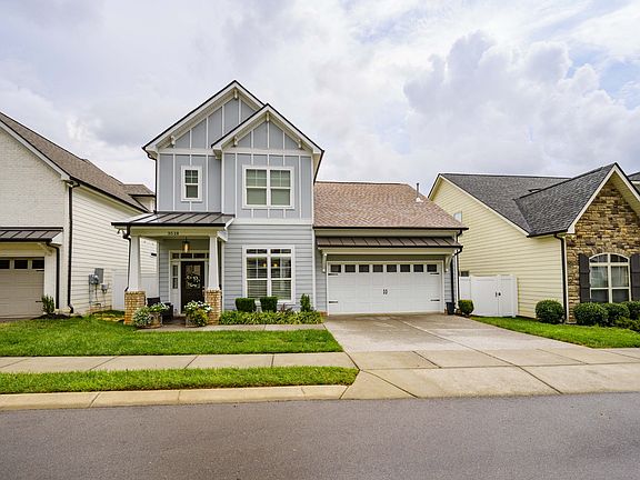 2nd image of 3518 Cortona Way