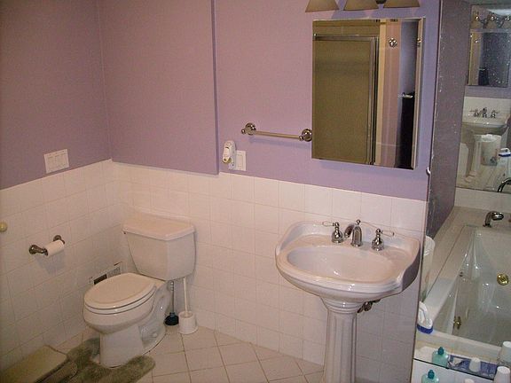 4th image of 64 Eastview Dr #L