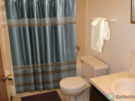 4th image of 4101 Elmont Ter APT B