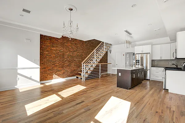 Rented by A Space Realty NY LLC | media 11