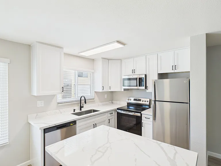NNP - 3752 Nile Street — Photo 8