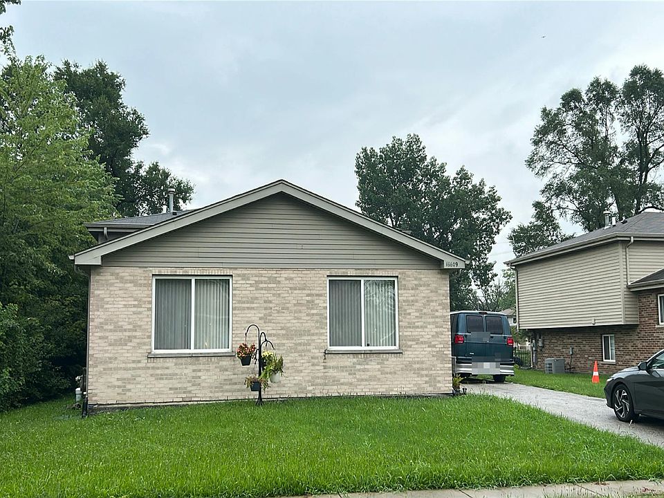 1st image of 16609 Finch Ave