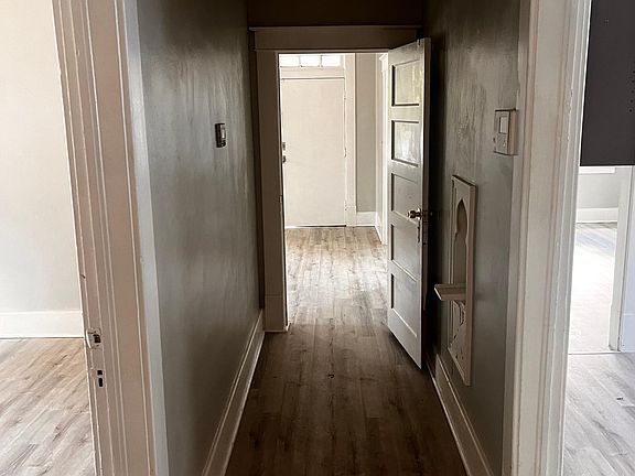 5th image of 2409 Highland Ave