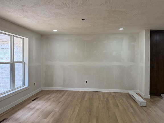 5th image of 2717 S Melrose Avenue
