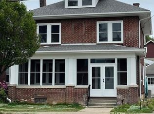 212 E Penn Ave, Robesonia, PA 19551
