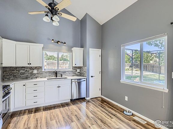 5th image of 710 S Granby Cir