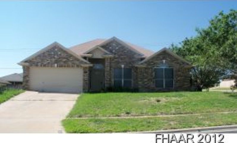 1st image of 5102 Parkwood Dr