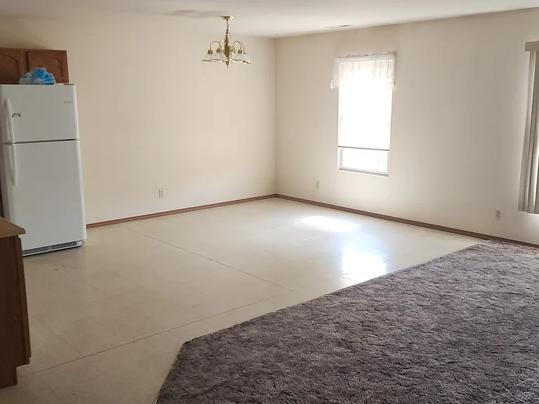 751 Horn St #751 — Photo 2