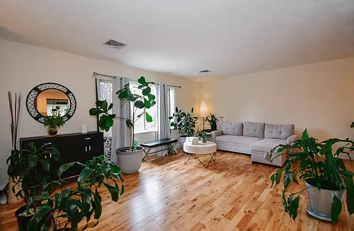 15 Inwood Dr #1 Photo 1