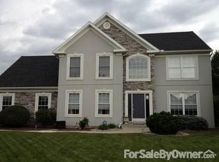5929 Derick Dr, Orefield, PA 18069