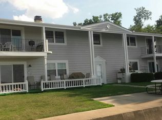 9092 E Hatchery Rd APT A3, Syracuse, IN 46567